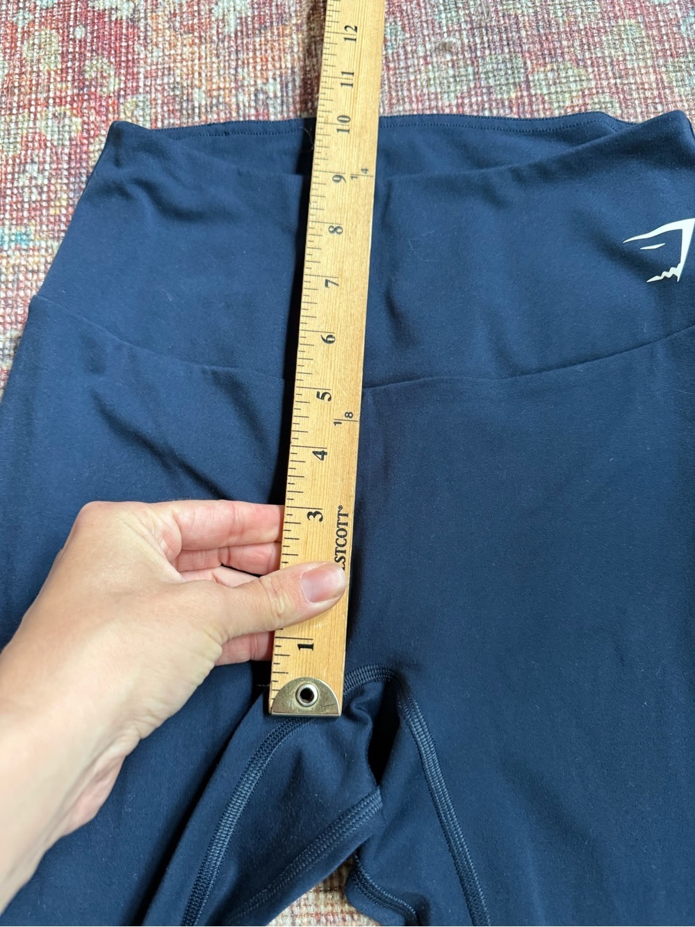 Gymshark women’s small Navy Performance Leggings - Picture 4 of 6